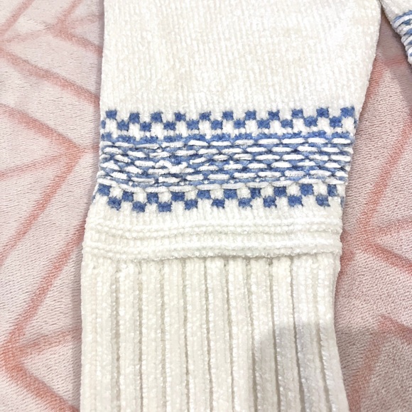 ✨💙 CHRISTIAN SIRIANO Patterned Sweater 💙✨ - Picture 5 of 8